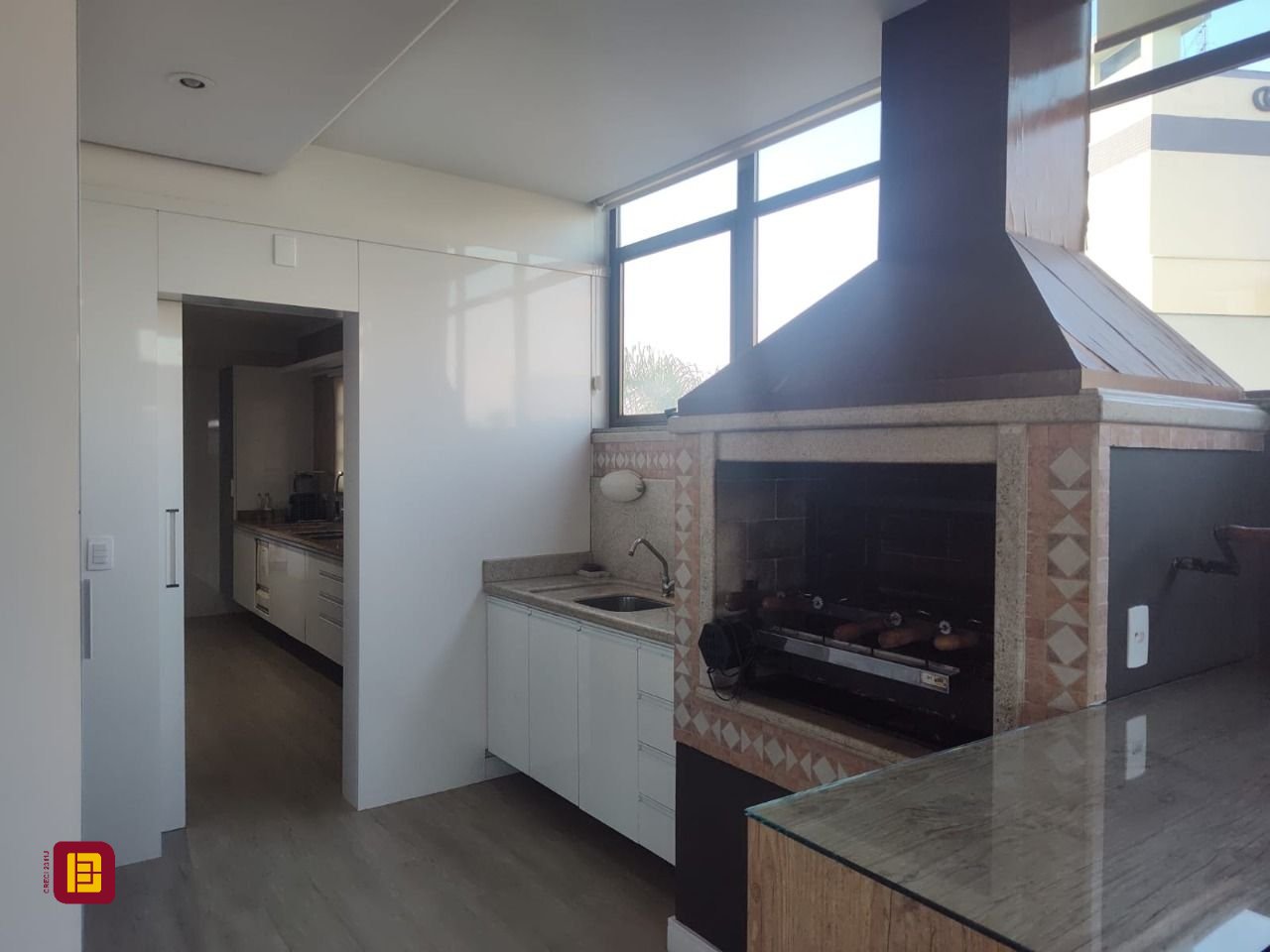 Cobertura com 396m², 3 quartos (sendo 1 suíte), 2 garagens, no bairro Bom Abrigo em Florianópolis