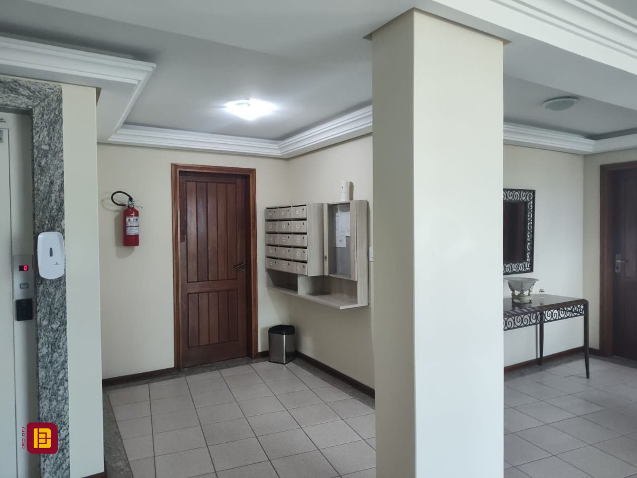 Cobertura com 396m², 3 quartos (sendo 1 suíte), 2 garagens, no bairro Bom Abrigo em Florianópolis