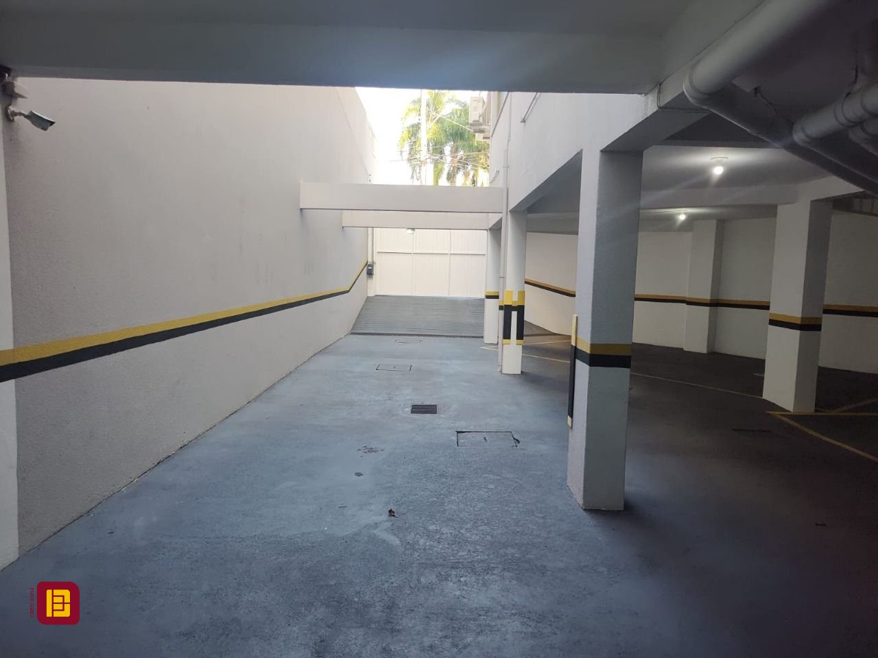 Cobertura com 396m², 3 quartos (sendo 1 suíte), 2 garagens, no bairro Bom Abrigo em Florianópolis