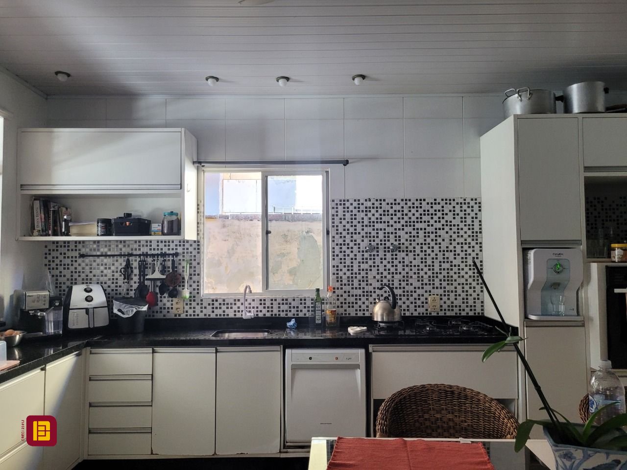 Casa com 160m², 3 quartos, 1 garagem, no bairro Serraria em São José