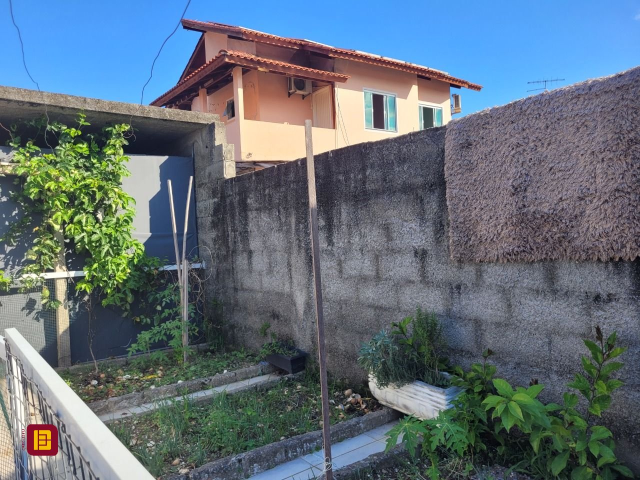Casa com 160m², 3 quartos, 1 garagem, no bairro Serraria em São José