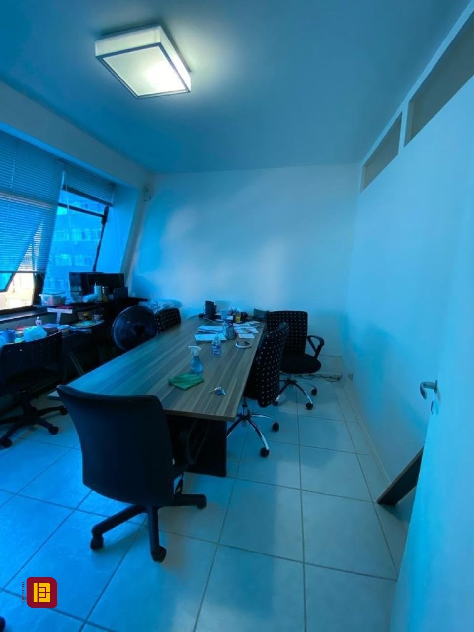 Sala com 43m², no bairro Centro em Florianópolis