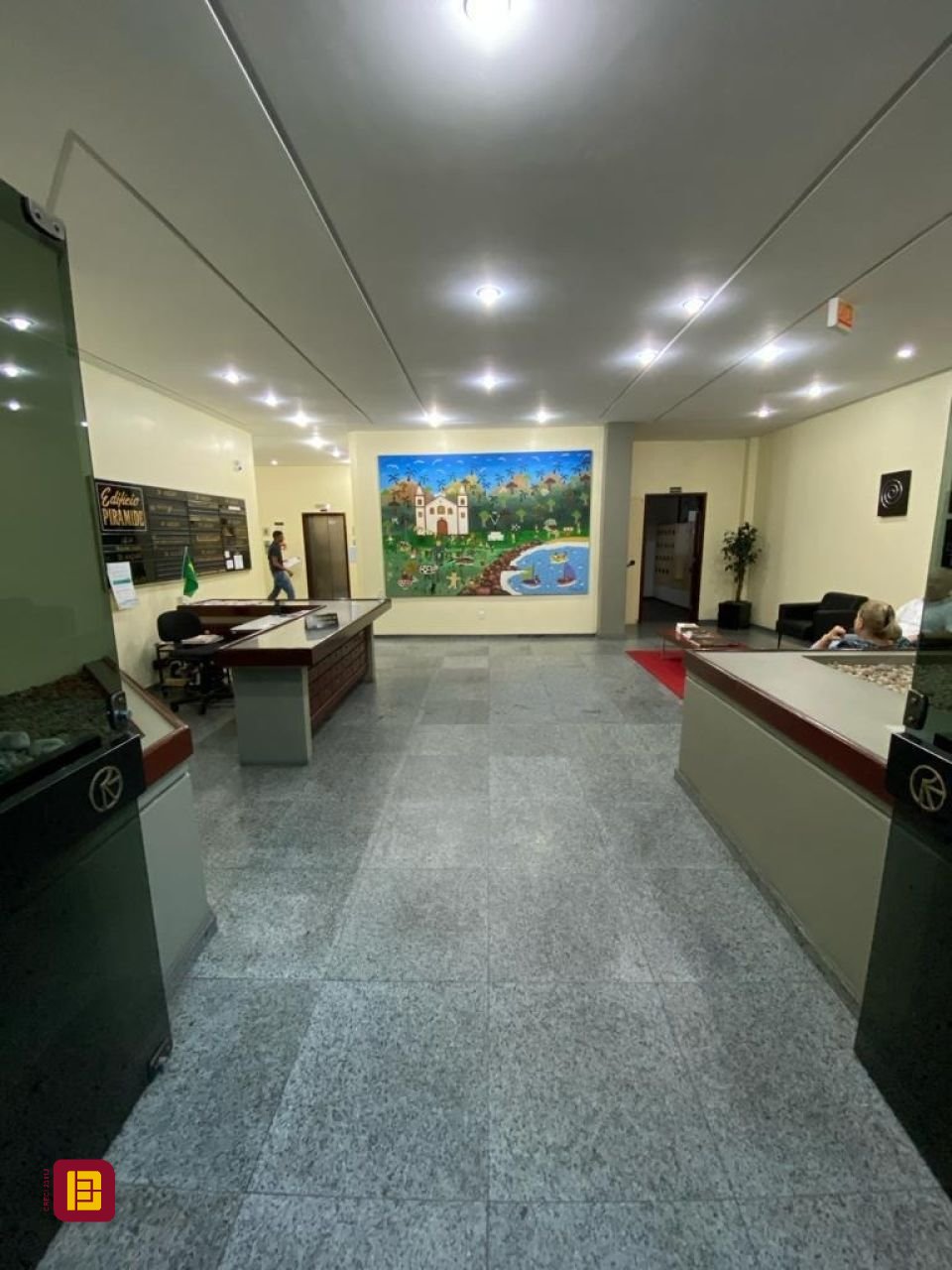Sala com 43m², no bairro Centro em Florianópolis