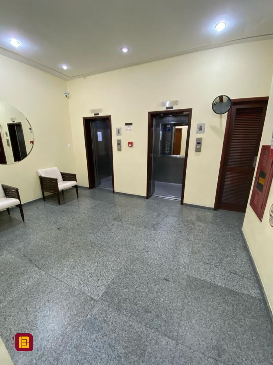 Sala com 43m², no bairro Centro em Florianópolis
