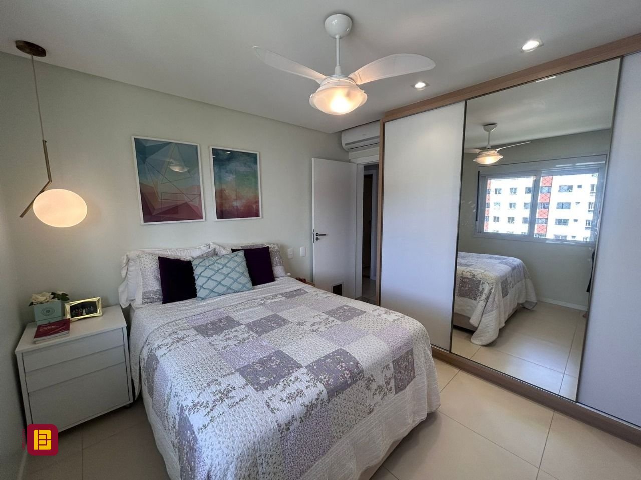 Apartamento com 99m², 4 quartos (sendo 1 suíte), 1 garagem, no bairro Pedra Branca em Palhoça