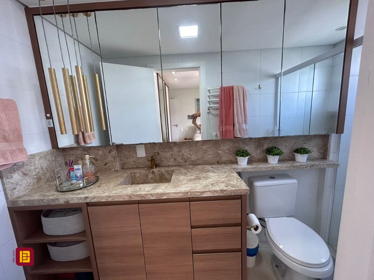 Apartamento com 99m², 3 quartos (sendo 1 suíte), 1 garagem, no bairro Pedra Branca em Palhoça