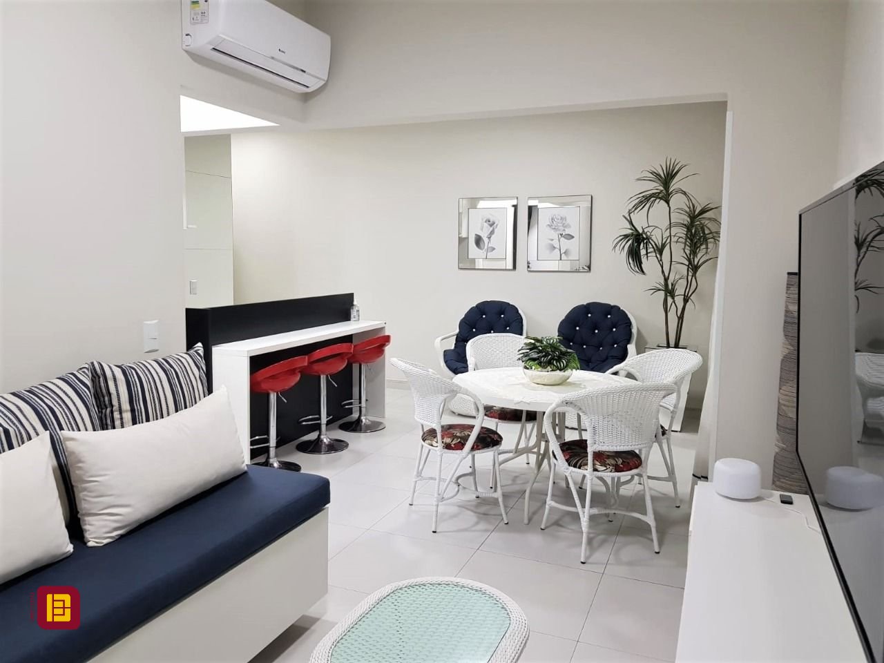 Apartamento com 60m², 1 quarto (sendo 1 suíte), 1 garagem, no bairro Armação Piedade em Governador Celso Ramos