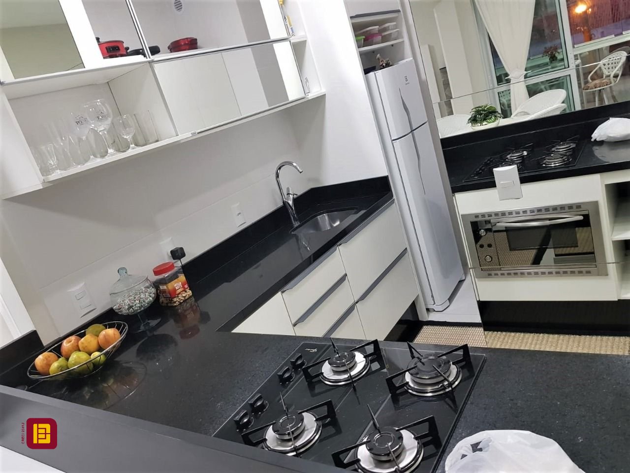 Apartamento com 60m², 1 quarto (sendo 1 suíte), 1 garagem, no bairro Armação Piedade em Governador Celso Ramos