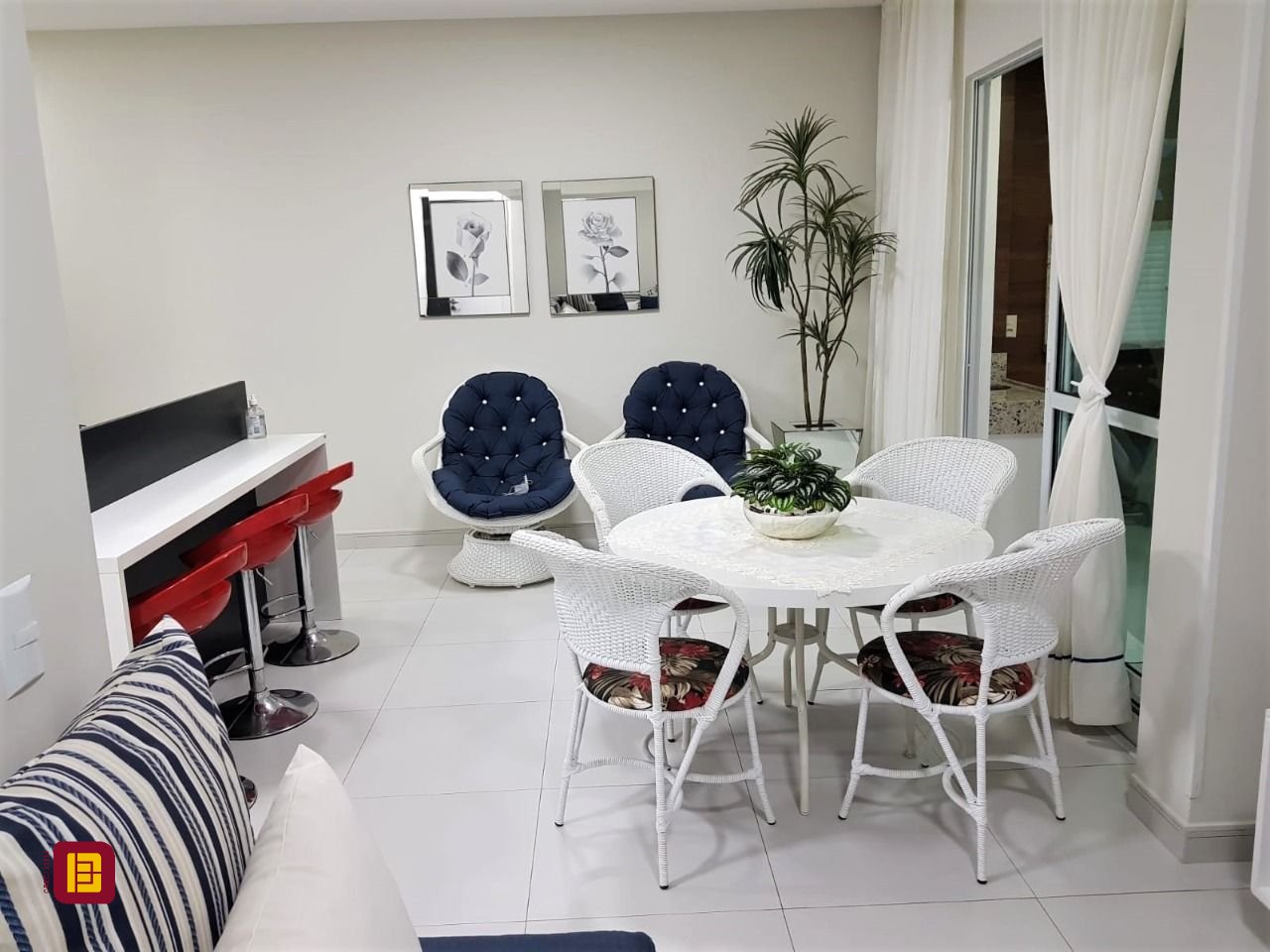 Apartamento com 60m², 1 quarto (sendo 1 suíte), 1 garagem, no bairro Armação Piedade em Governador Celso Ramos