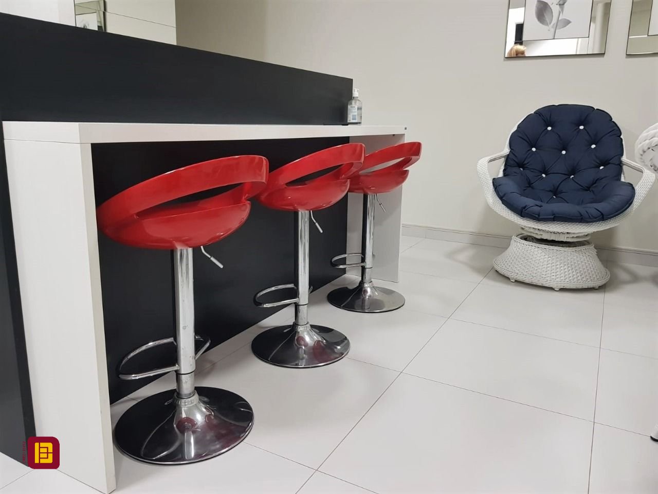 Apartamento com 60m², 1 quarto (sendo 1 suíte), 1 garagem, no bairro Armação Piedade em Governador Celso Ramos