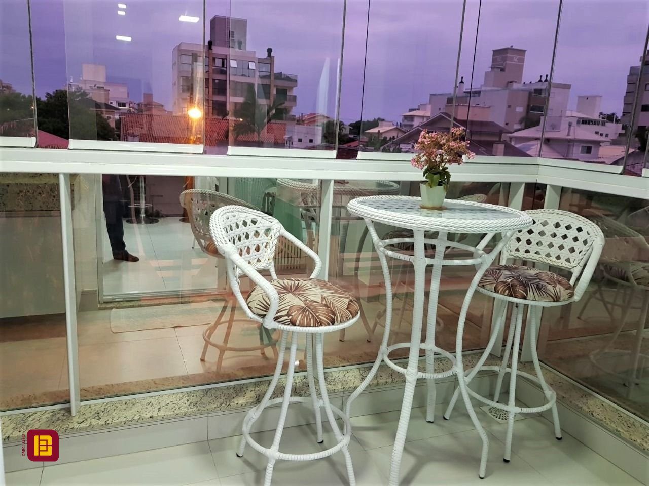 Apartamento com 60m², 1 quarto (sendo 1 suíte), 1 garagem, no bairro Armação Piedade em Governador Celso Ramos