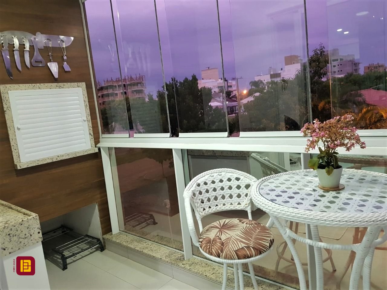 Apartamento com 60m², 1 quarto (sendo 1 suíte), 1 garagem, no bairro Armação Piedade em Governador Celso Ramos