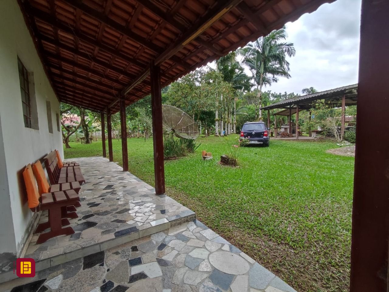 Sítio com 200m², 3 quartos (sendo 1 suíte), 2 garagens, no bairro Sorocaba de Dentro em Biguaçu