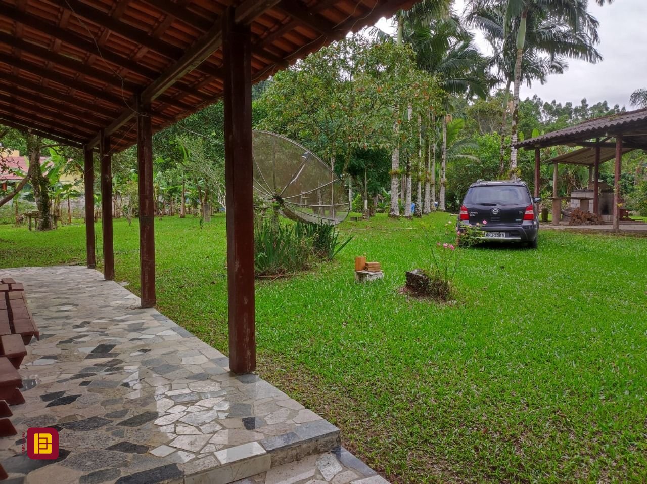 Sítio com 200m², 3 quartos (sendo 1 suíte), 2 garagens, no bairro Sorocaba de Dentro em Biguaçu