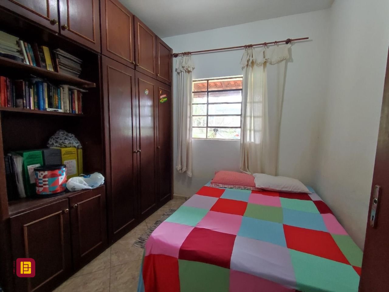Sítio com 200m², 3 quartos (sendo 1 suíte), 2 garagens, no bairro Sorocaba de Dentro em Biguaçu