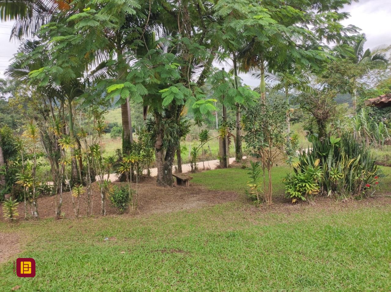 Sítio com 200m², 3 quartos (sendo 1 suíte), 2 garagens, no bairro Sorocaba de Dentro em Biguaçu