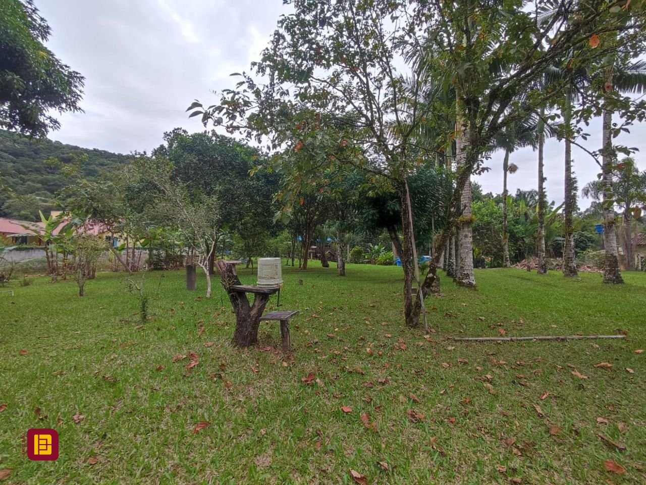 Sítio com 200m², 3 quartos (sendo 1 suíte), 2 garagens, no bairro Sorocaba de Dentro em Biguaçu