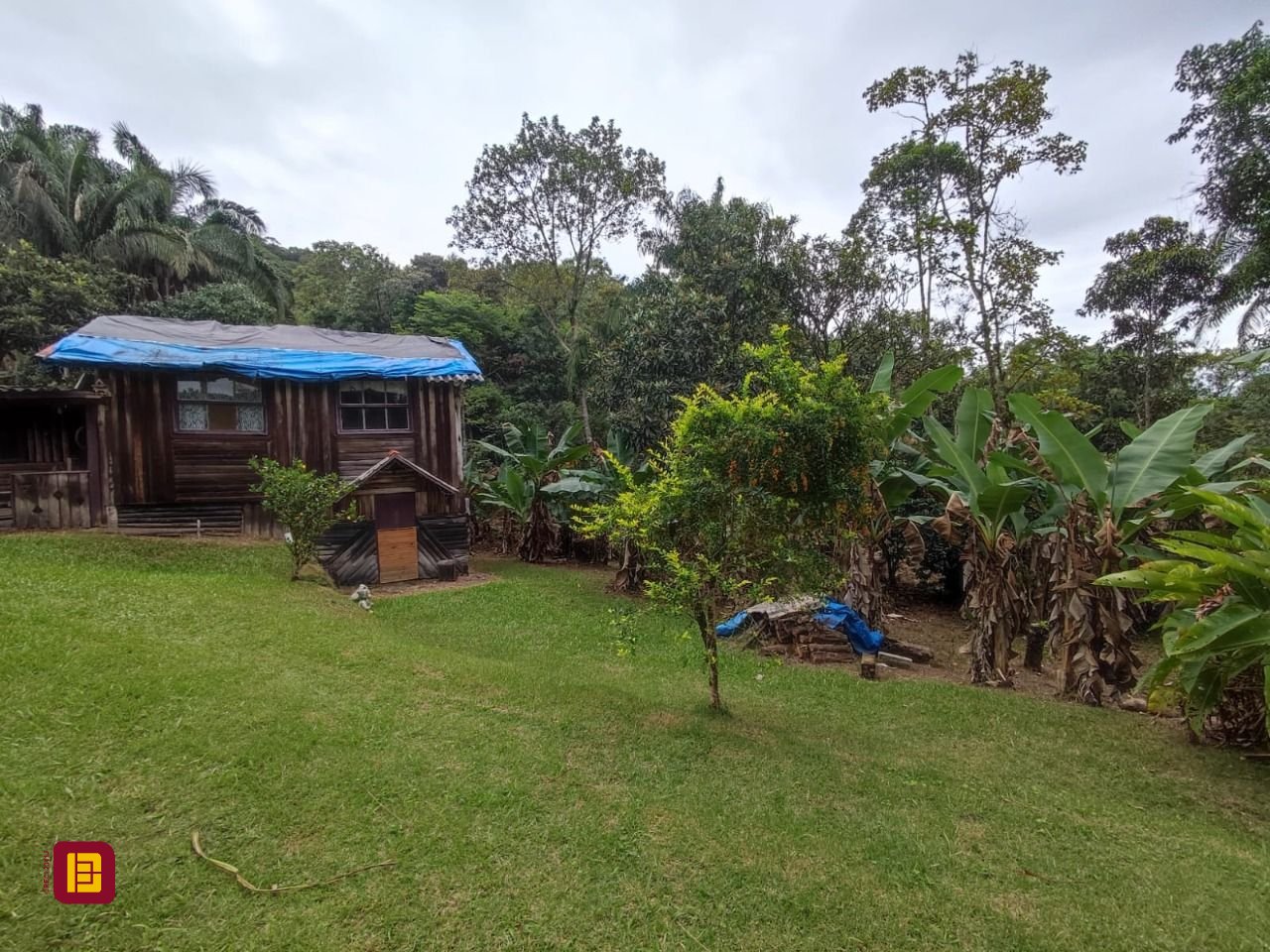 Sítio com 200m², 3 quartos (sendo 1 suíte), 2 garagens, no bairro Sorocaba de Dentro em Biguaçu
