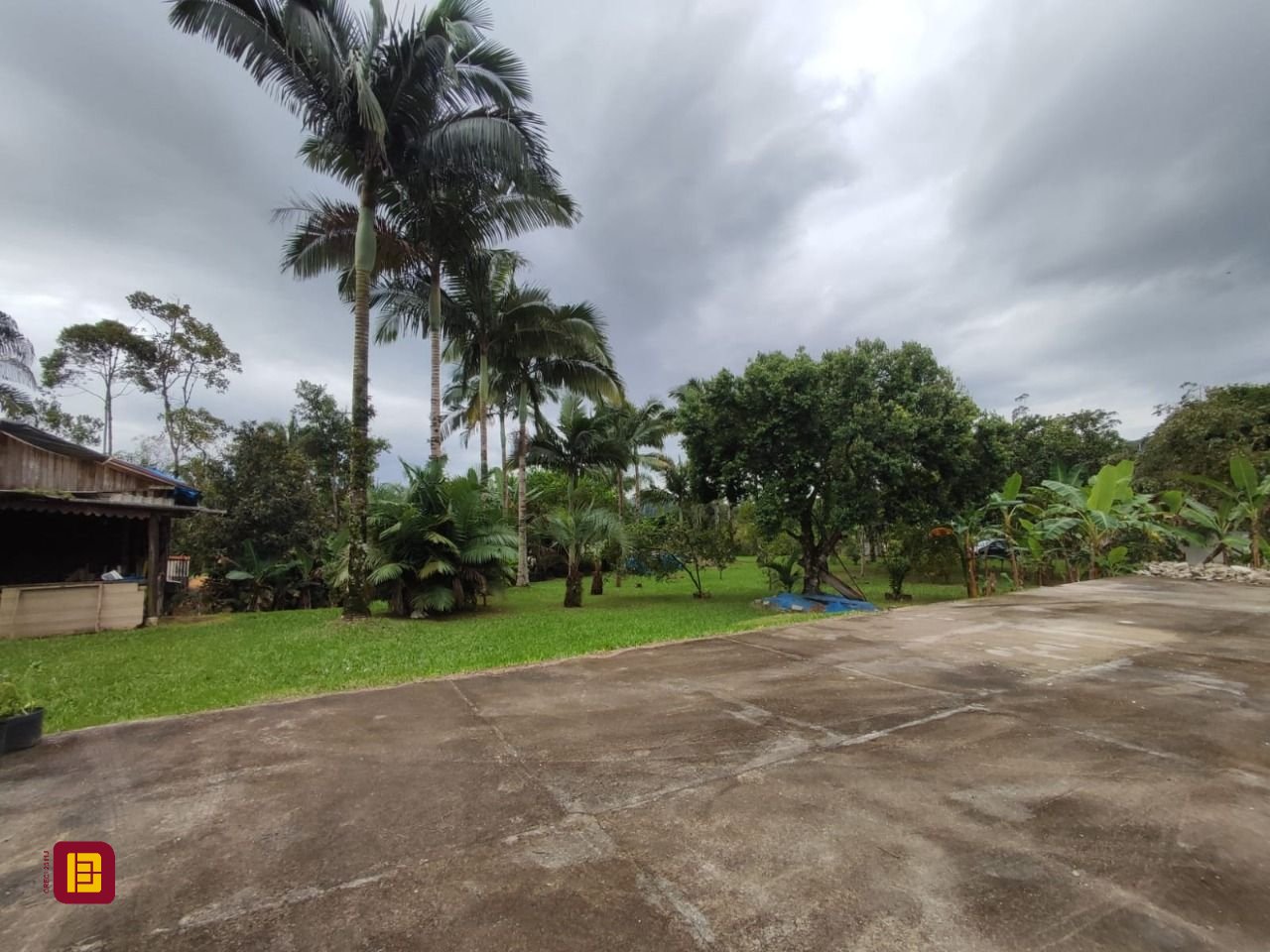 Sítio com 200m², 3 quartos (sendo 1 suíte), 2 garagens, no bairro Sorocaba de Dentro em Biguaçu