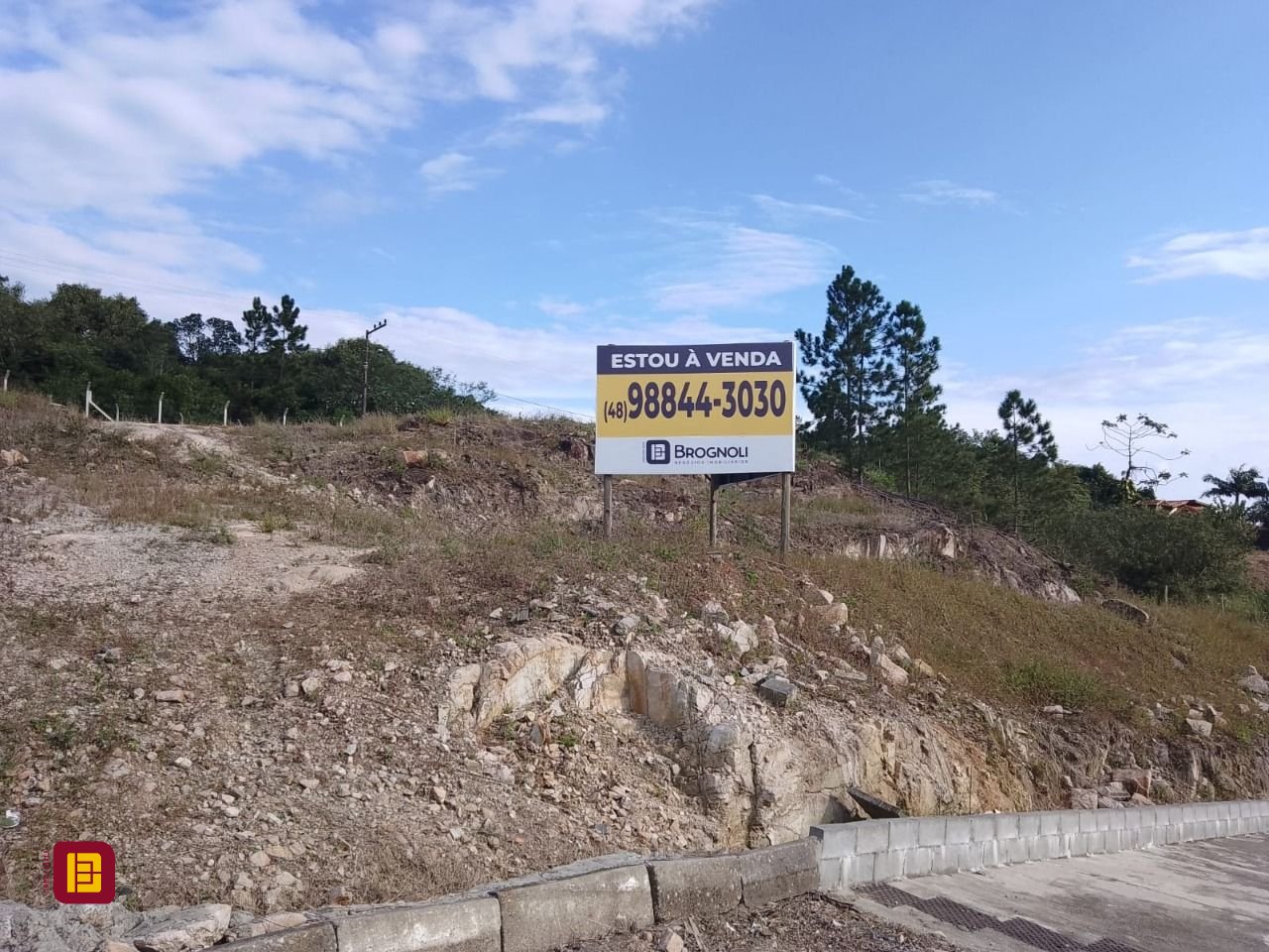 Terreno com 3069m², no bairro Itacorubi em Florianópolis