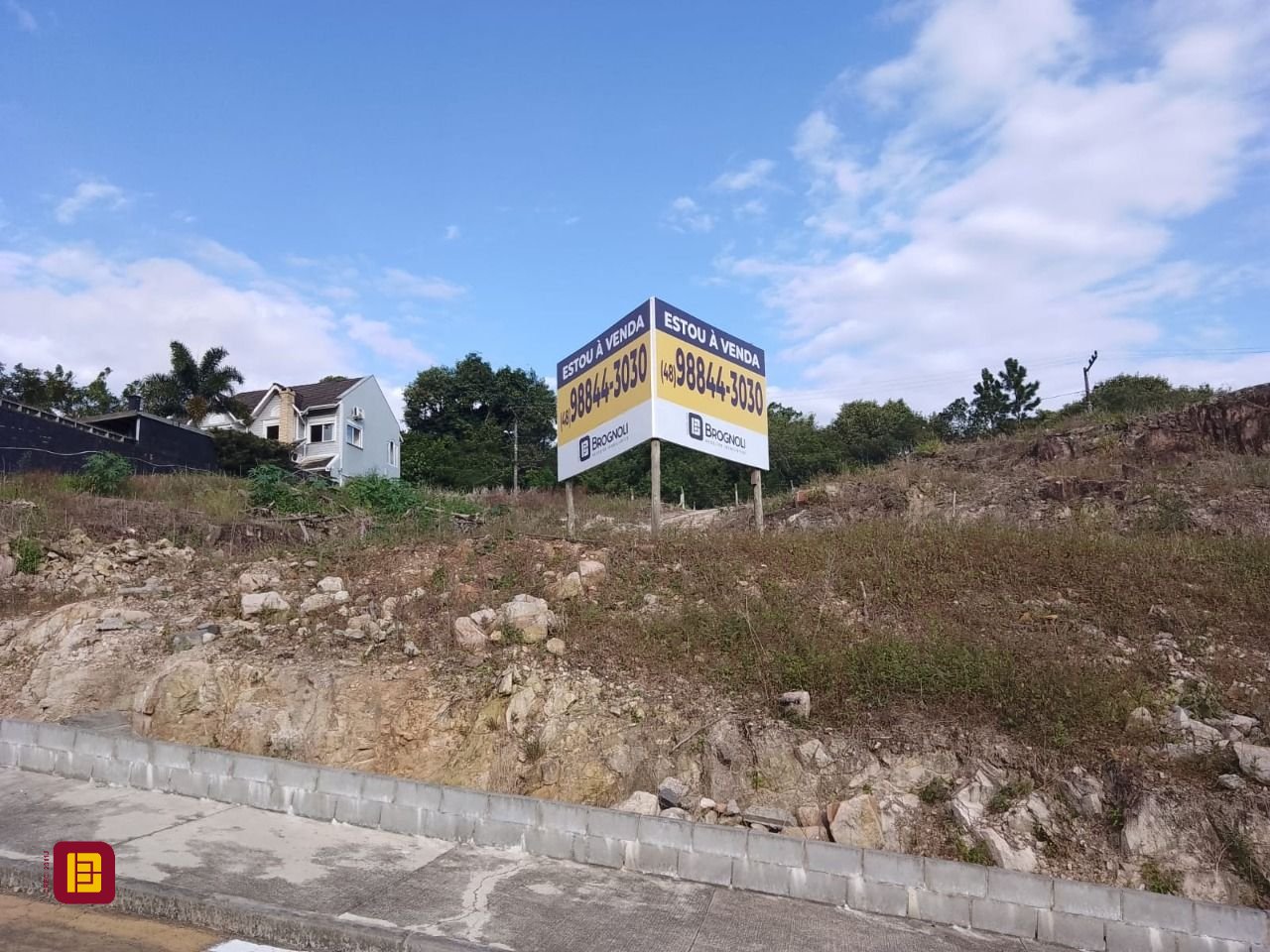 Terreno com 3069m², no bairro Itacorubi em Florianópolis
