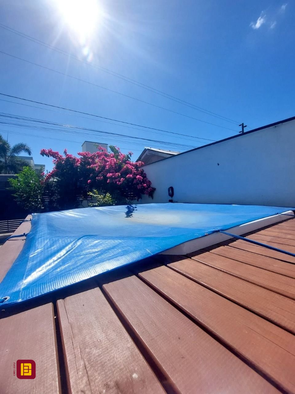 Casa com 133m², 5 quartos (sendo 2 suítes), 3 garagens, no bairro Rio Vermelho em Florianópolis