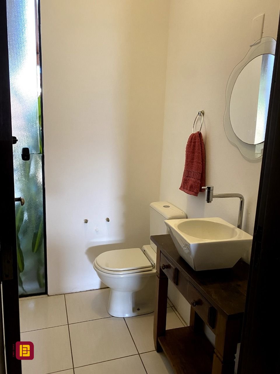 Casa com 189m², 4 quartos, 3 garagens, no bairro Campeche Leste em Florianópolis
