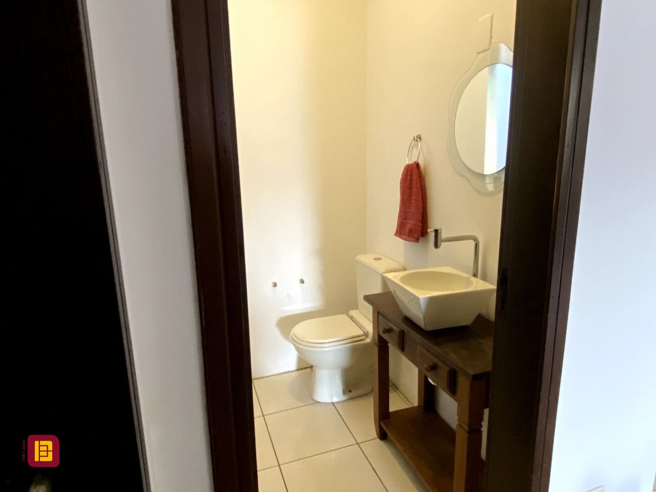 Casa com 189m², 4 quartos, 3 garagens, no bairro Campeche Leste em Florianópolis