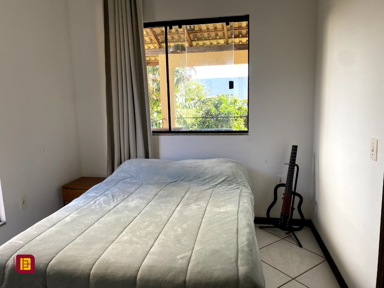 Casa com 189m², 4 quartos, 3 garagens, no bairro Campeche Leste em Florianópolis