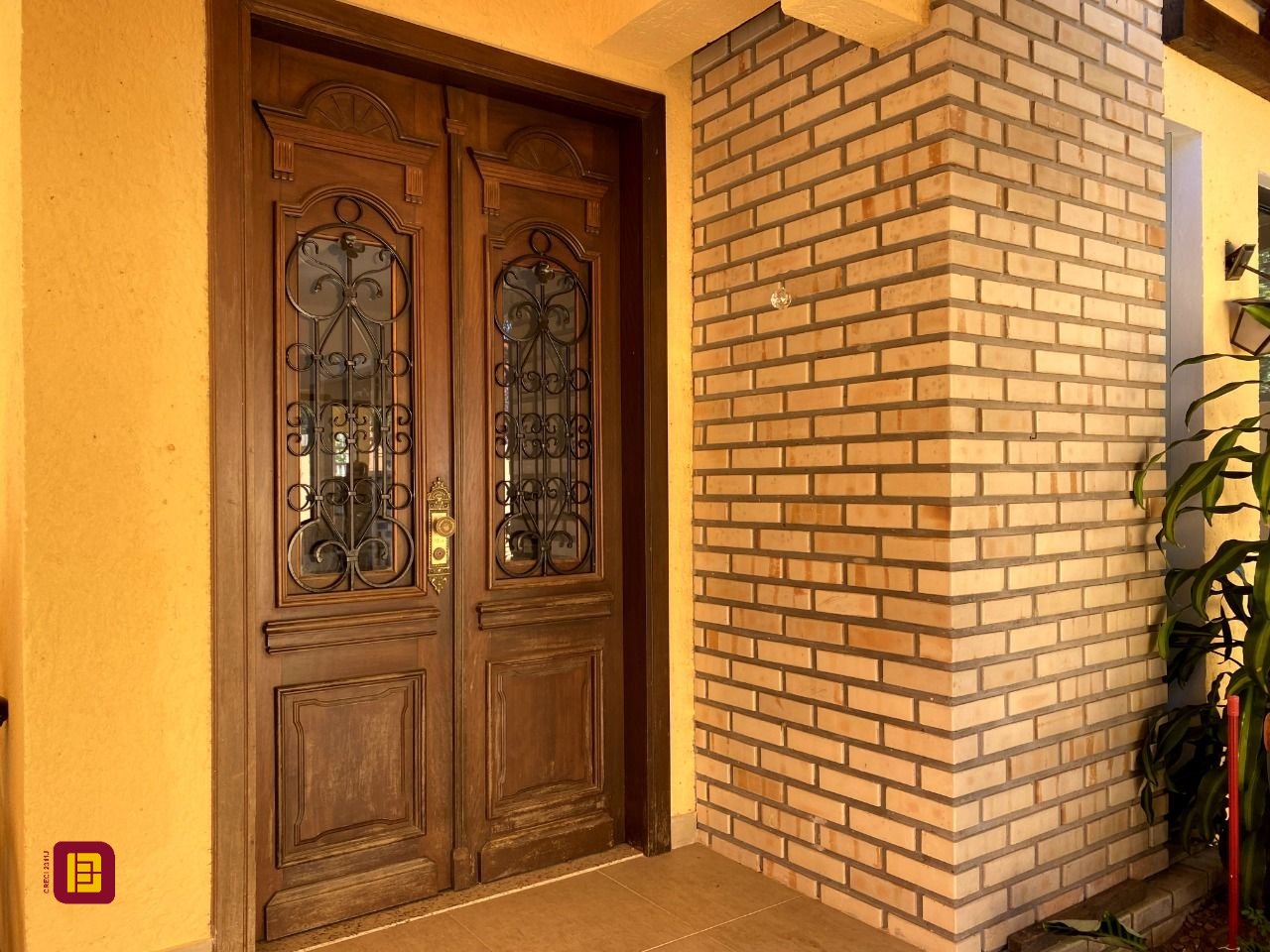 Casa com 189m², 4 quartos, 3 garagens, no bairro Campeche Leste em Florianópolis