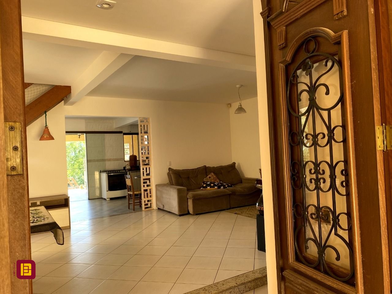 Casa com 189m², 4 quartos, 3 garagens, no bairro Campeche Leste em Florianópolis