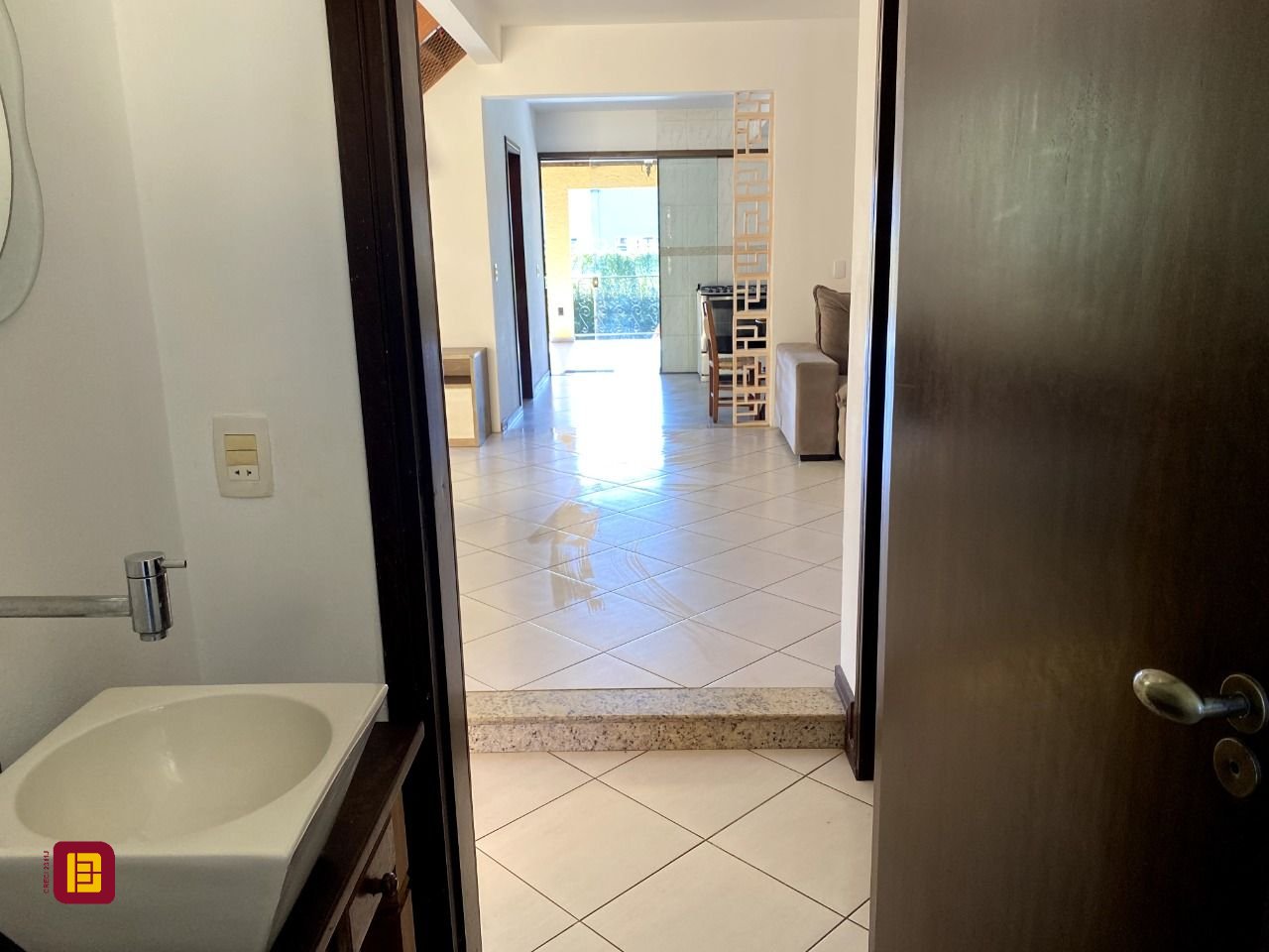 Casa com 189m², 4 quartos, 3 garagens, no bairro Campeche Leste em Florianópolis