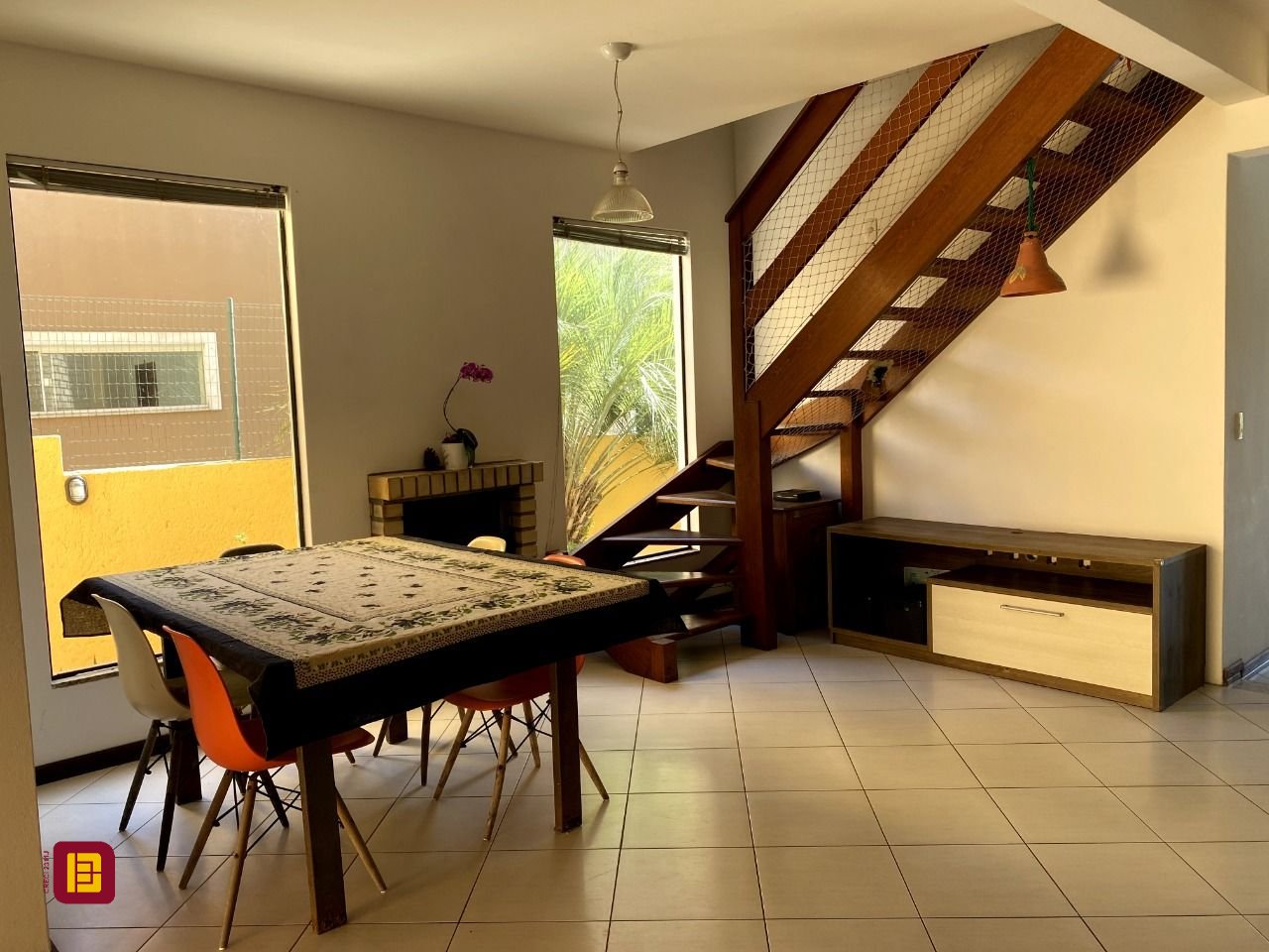 Casa com 189m², 4 quartos, 3 garagens, no bairro Campeche Leste em Florianópolis