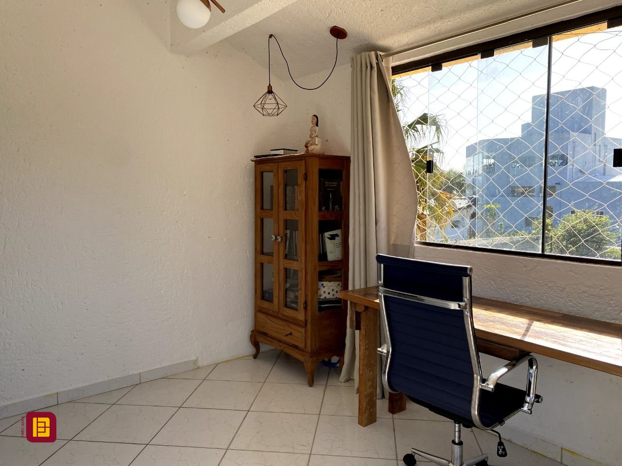 Casa com 189m², 4 quartos, 3 garagens, no bairro Campeche Leste em Florianópolis