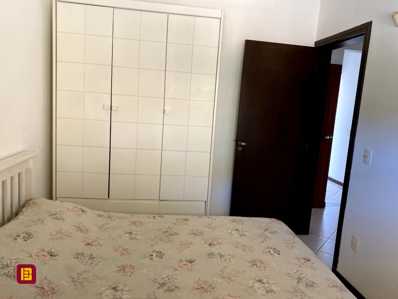 Casa com 189m², 4 quartos, 3 garagens, no bairro Campeche Leste em Florianópolis