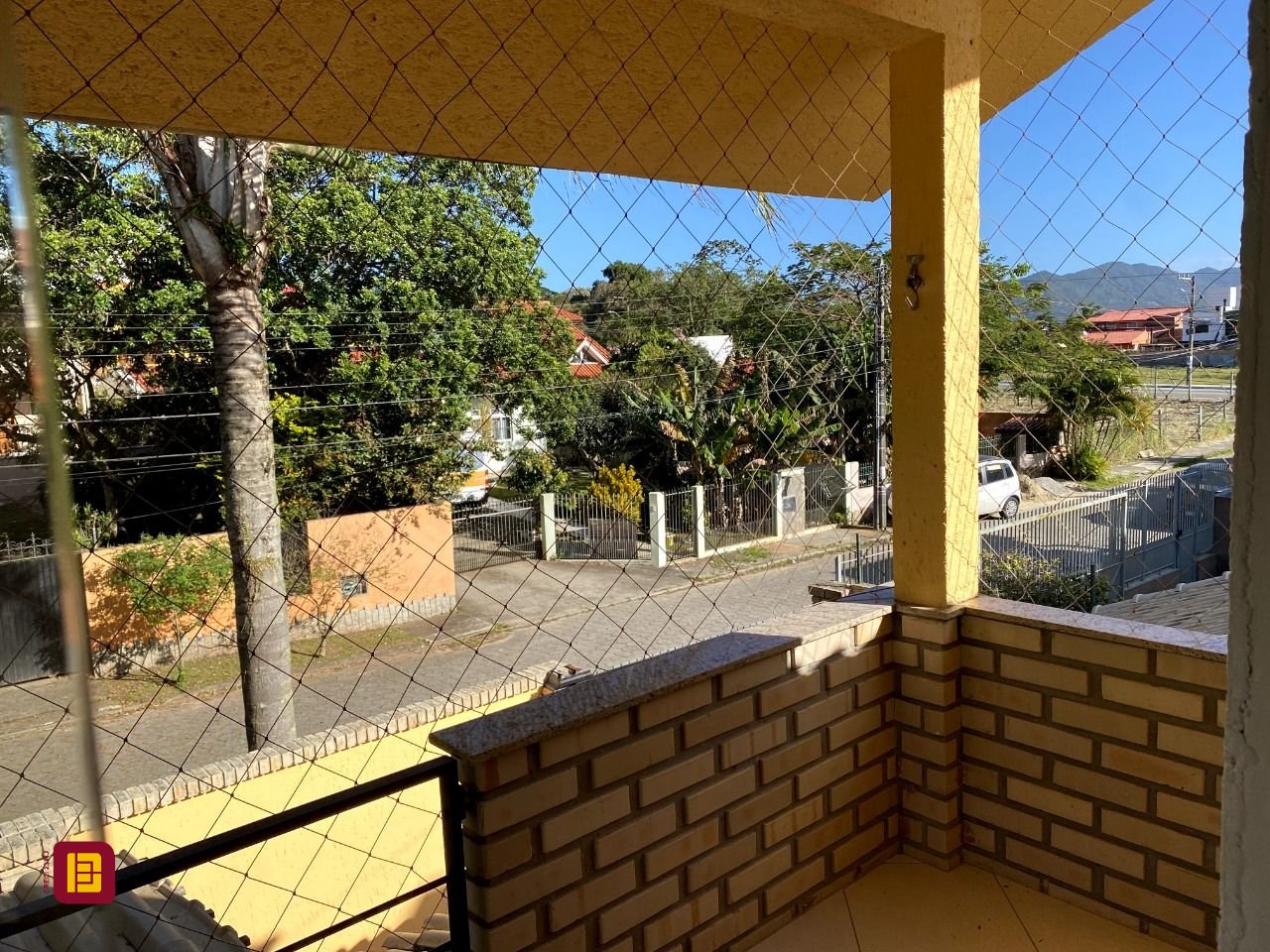 Casa com 189m², 4 quartos, 3 garagens, no bairro Campeche Leste em Florianópolis