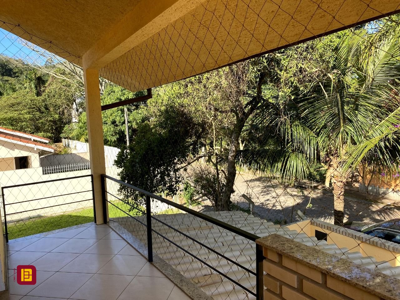 Casa com 189m², 4 quartos, 3 garagens, no bairro Campeche Leste em Florianópolis