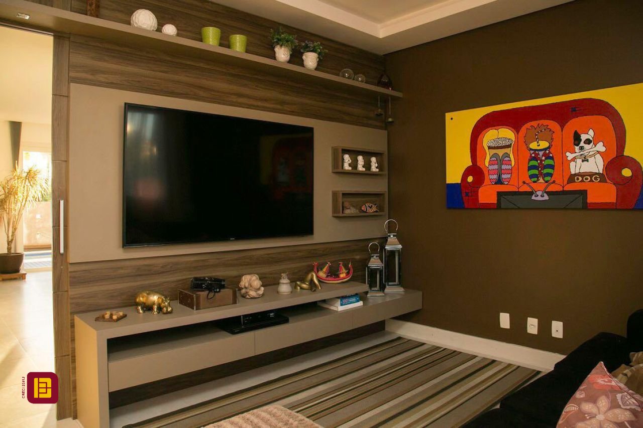 Casa com 436m², 9 quartos (sendo 4 suítes), 4 garagens, no bairro Jurerê Internacional em Florianópolis
