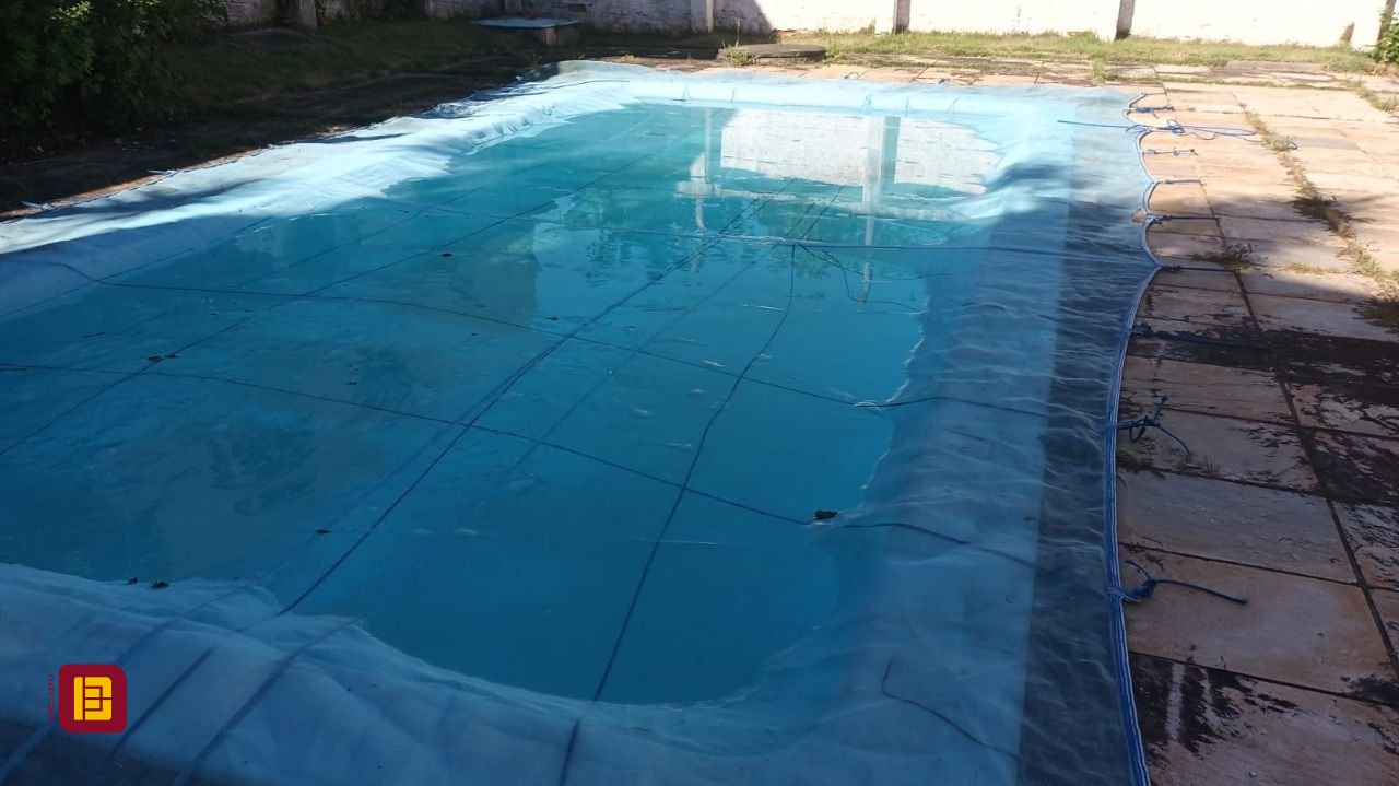 Casa com 327m², 5 quartos, 3 garagens, no bairro Ingleses do Rio Vermelho em Florianópolis