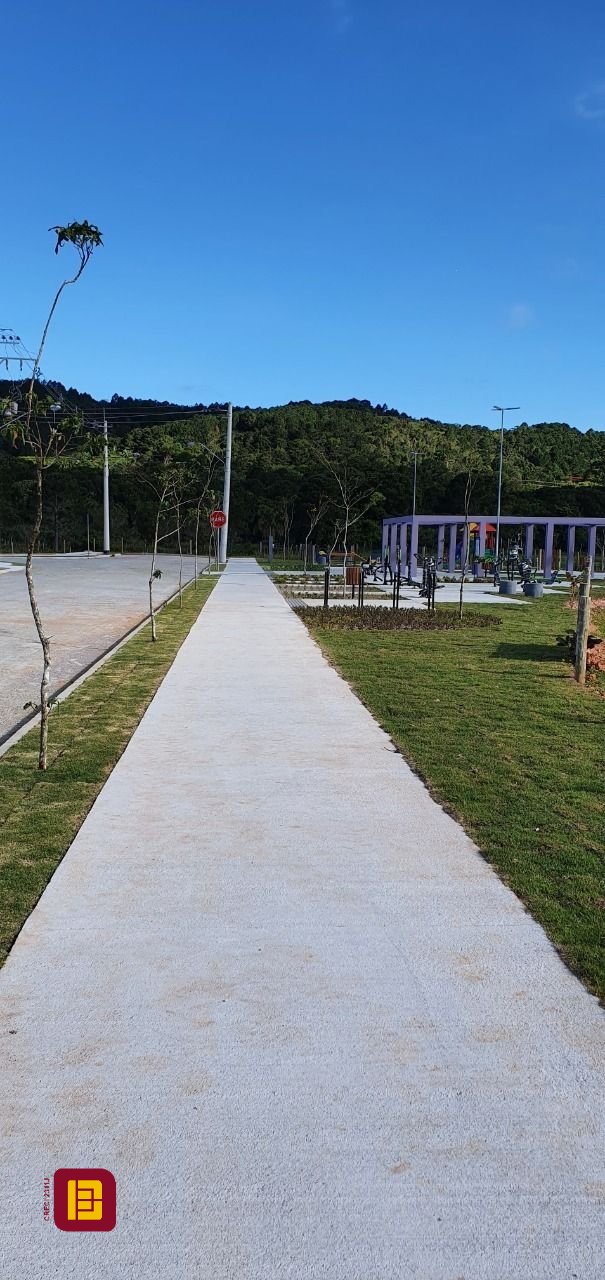 Terreno com 360m², no bairro Canasvieiras em Florianópolis