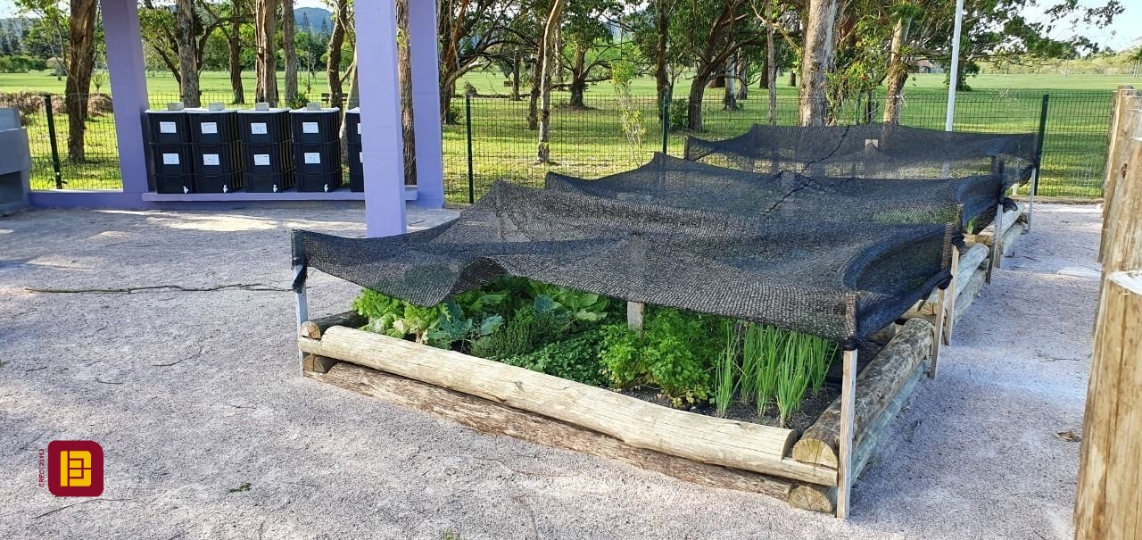 Terreno com 360m², no bairro Canasvieiras em Florianópolis