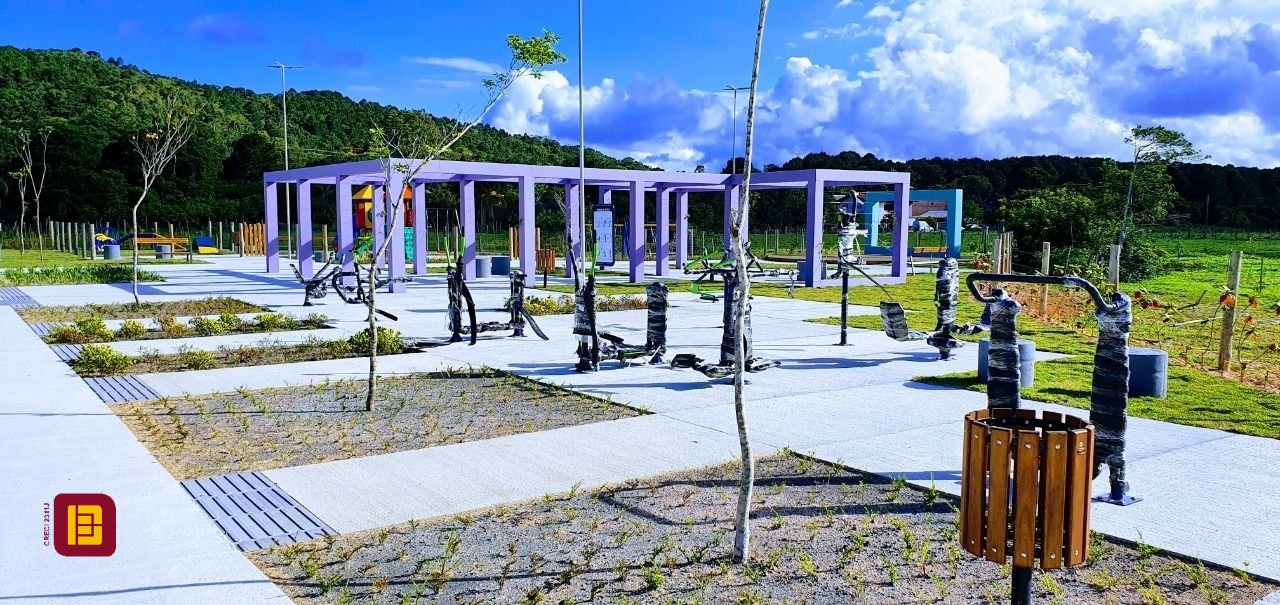 Terreno com 360m², no bairro Canasvieiras em Florianópolis