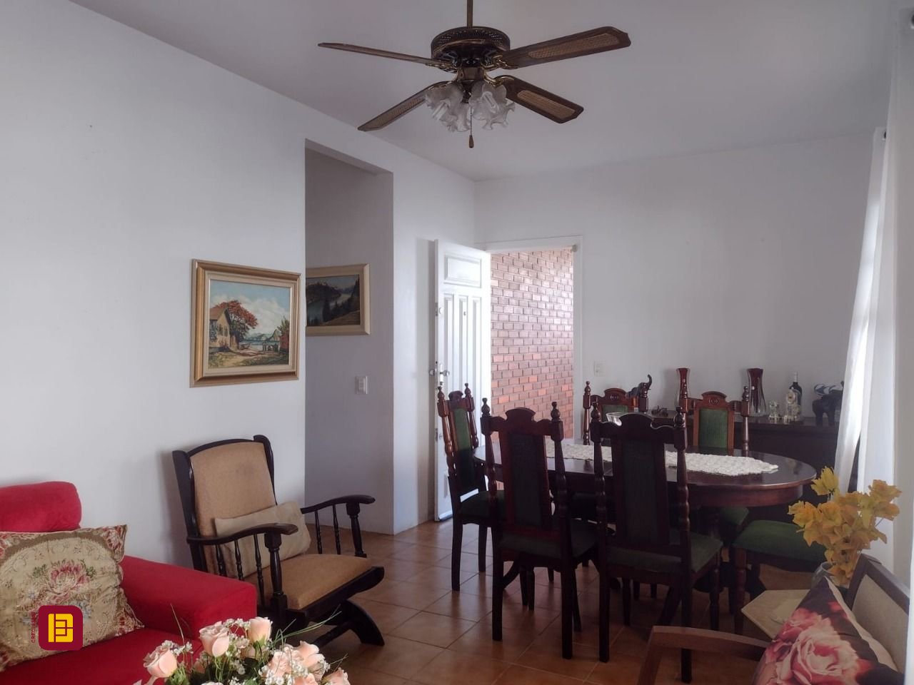 Casa com 127m², 3 quartos, 3 garagens, no bairro Canasvieiras em Florianópolis
