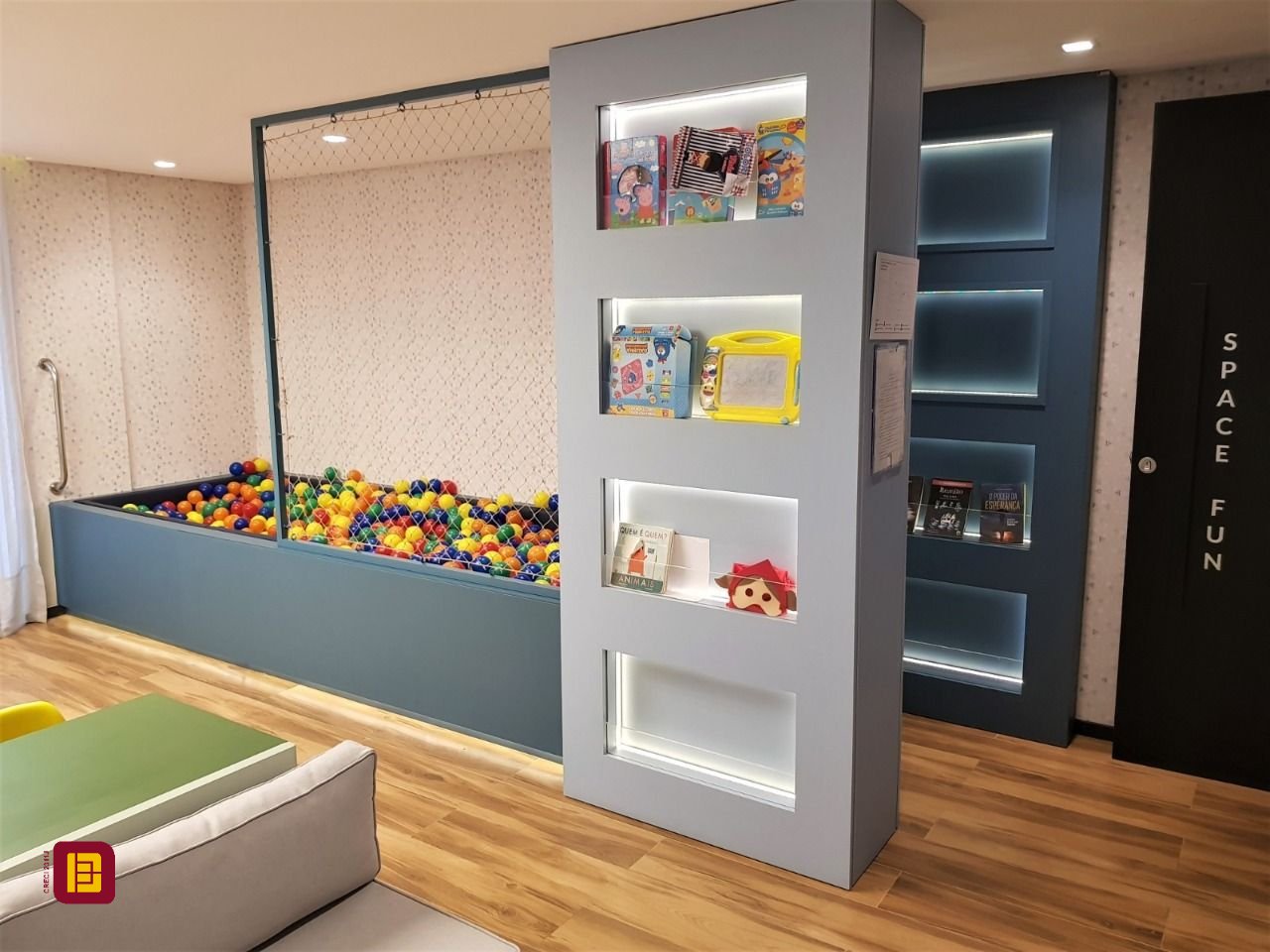 Apartamento com 92m², 4 quartos (sendo 1 suíte), 2 garagens, no bairro Kobrasol em São José