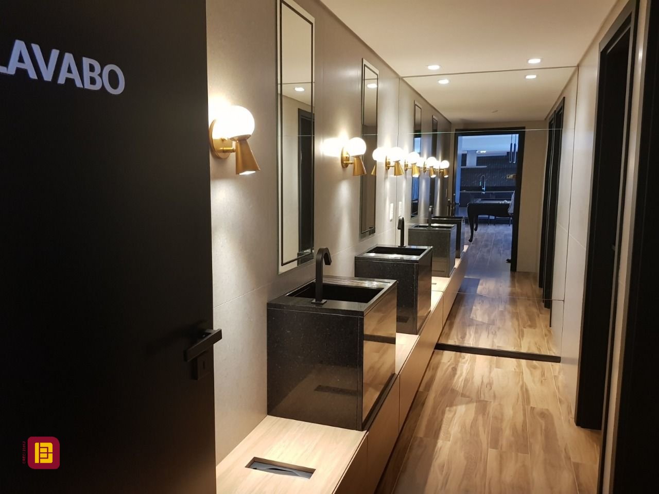 Apartamento com 92m², 4 quartos (sendo 1 suíte), 2 garagens, no bairro Kobrasol em São José