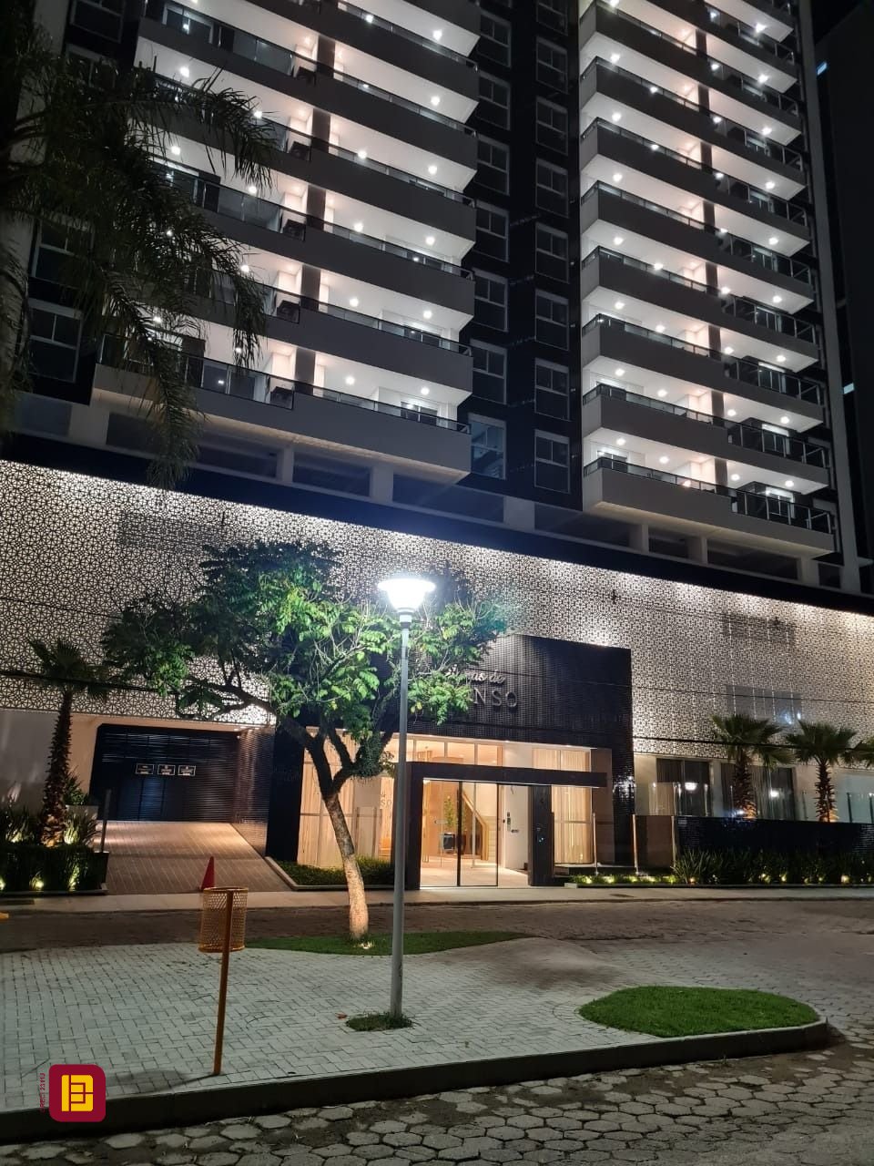 Apartamento com 92m², 4 quartos (sendo 1 suíte), 2 garagens, no bairro Kobrasol em São José