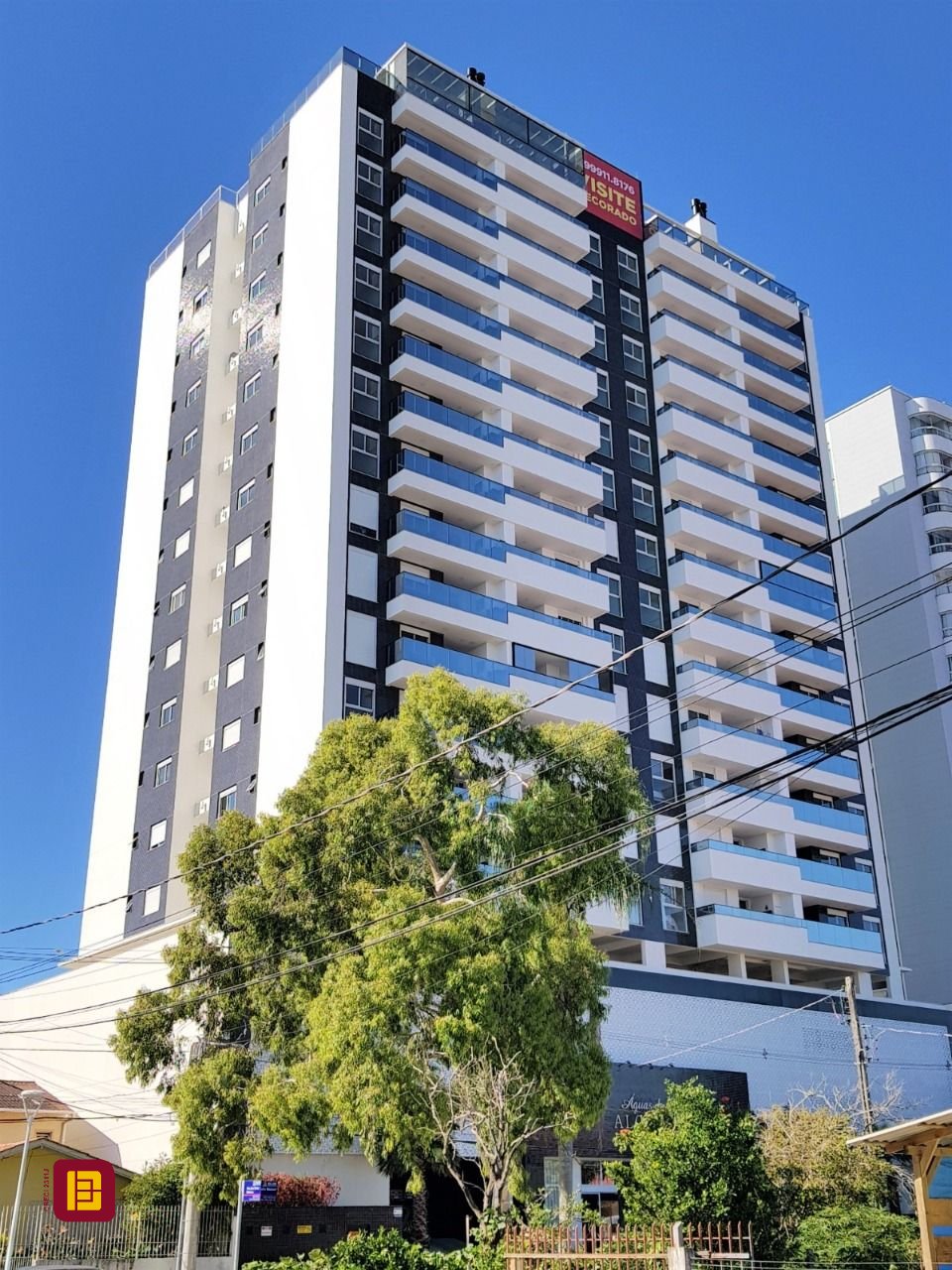 Apartamento com 92m², 4 quartos (sendo 1 suíte), 2 garagens, no bairro Kobrasol em São José