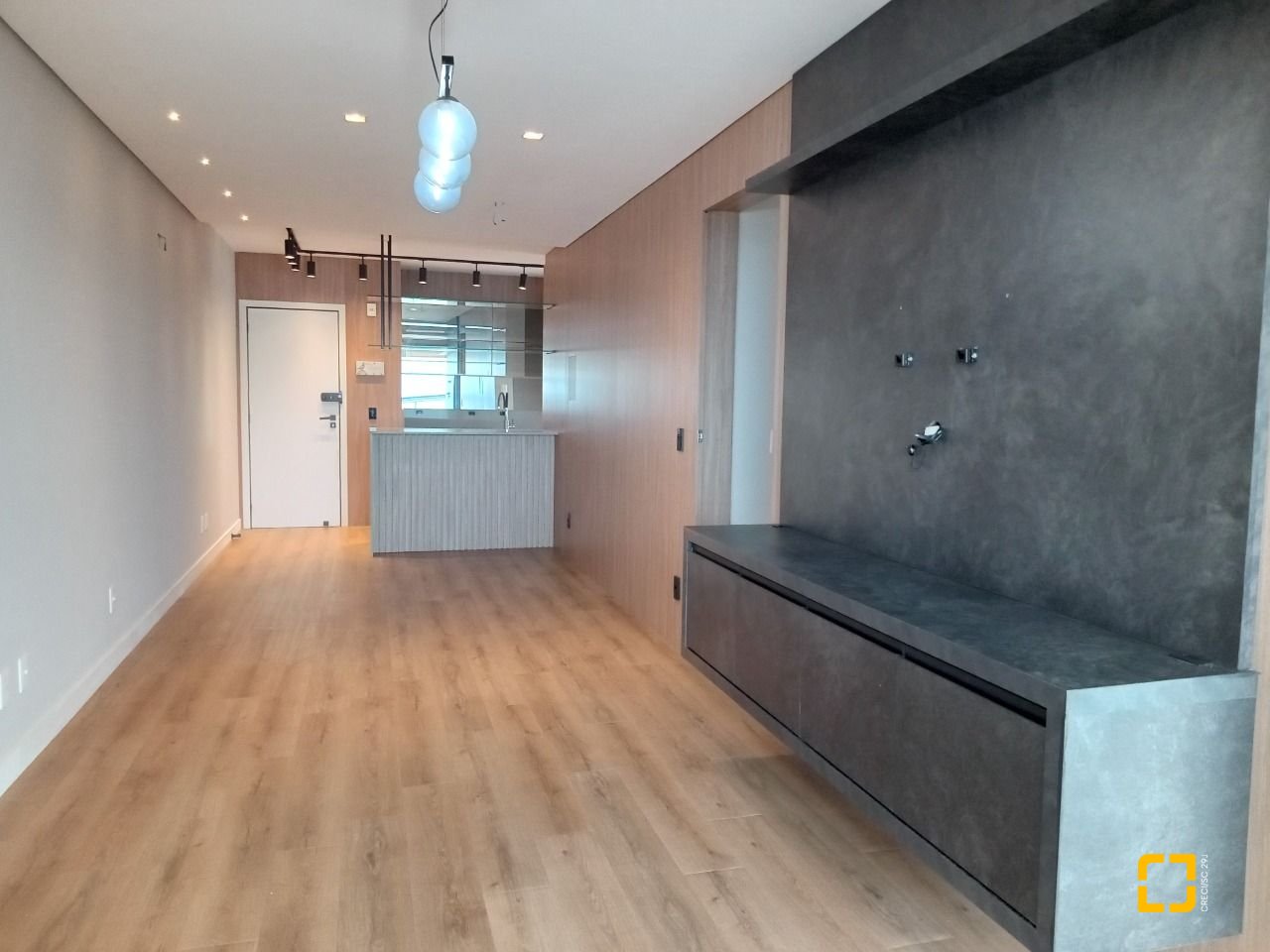 Apartamento com 92m², 4 quartos (sendo 1 suíte), 2 garagens, no bairro Kobrasol em São José