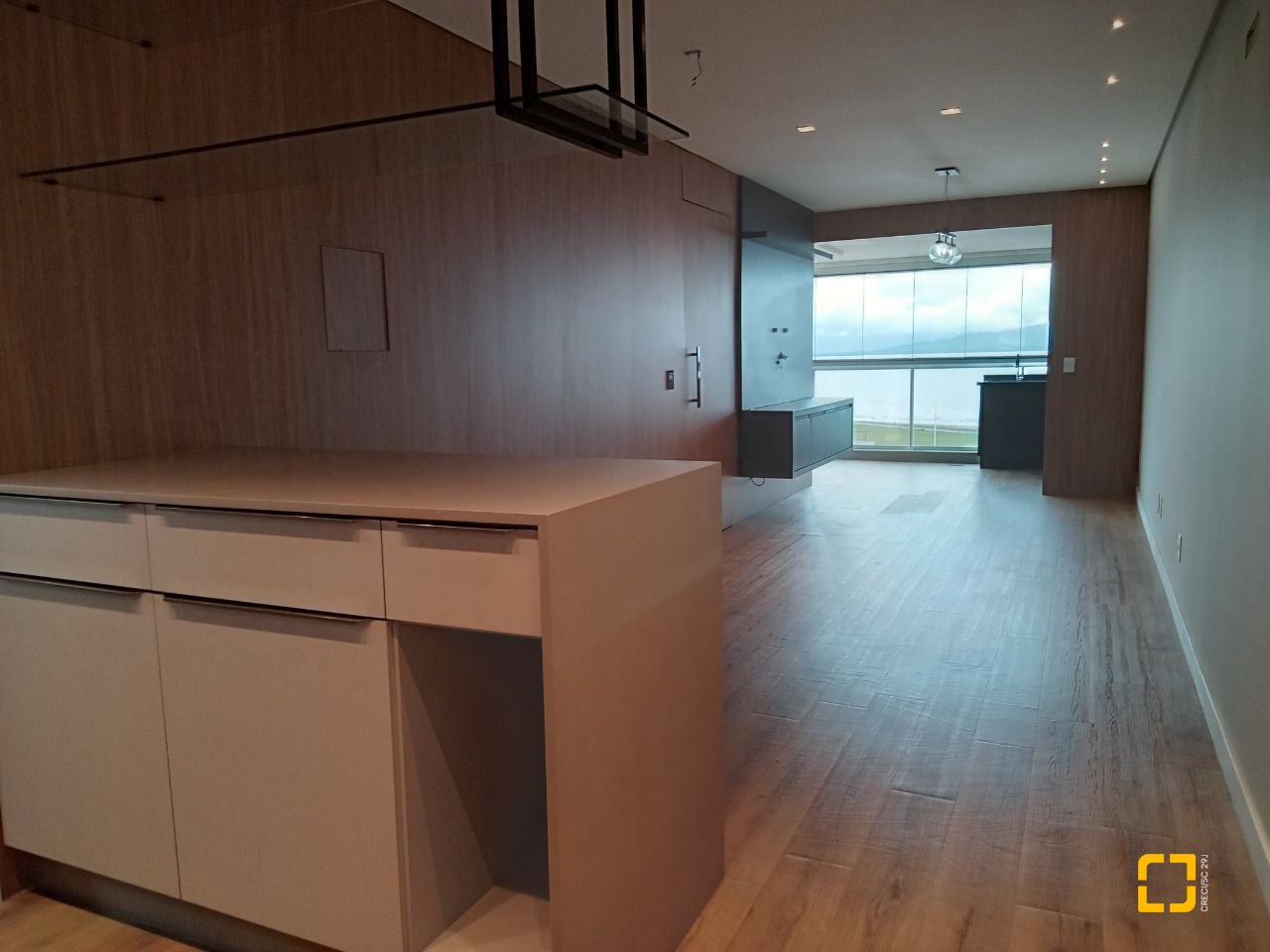 Apartamento com 92m², 4 quartos (sendo 1 suíte), 2 garagens, no bairro Kobrasol em São José