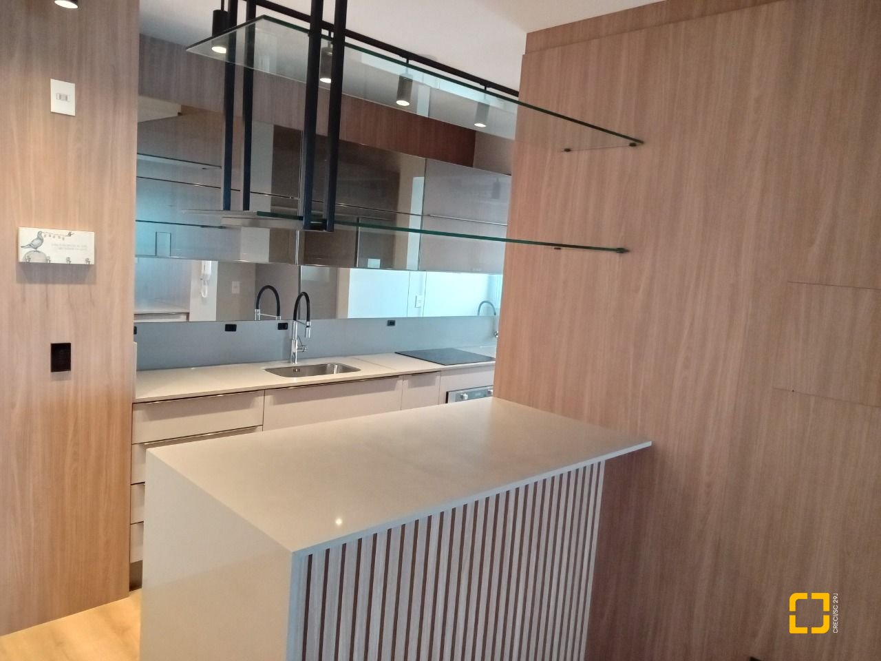 Apartamento com 92m², 4 quartos (sendo 1 suíte), 2 garagens, no bairro Kobrasol em São José